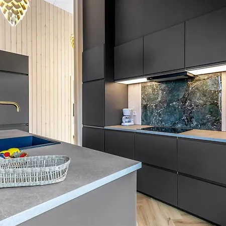 Thorin - 1-2km From The Sea By Interhome